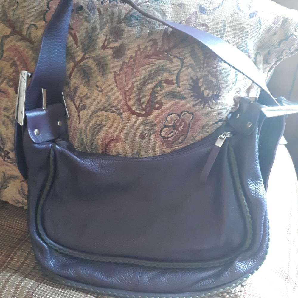🌺NEW PEBBLED LEATHER Handbag